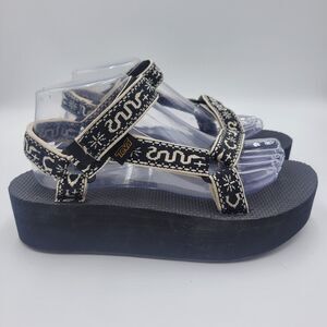 Teva Universal Flatform Sandals Women's Size 9 Black White Outdoor Beach Boho